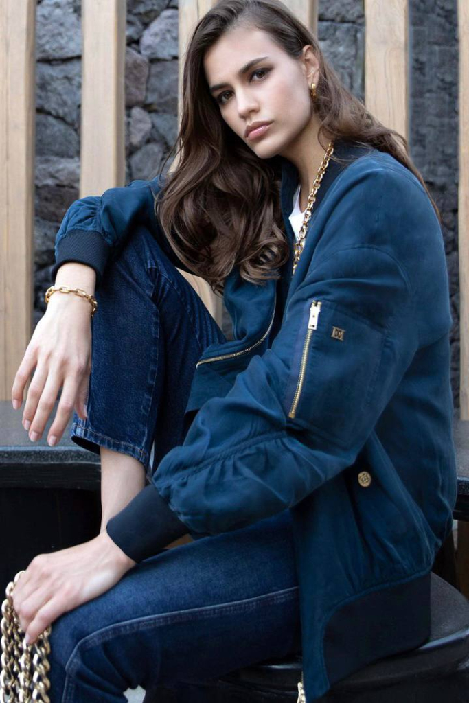 photo1684850442-3.jpeg photo1684850442-3.jpeg