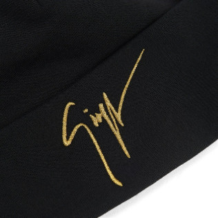 Шапка iau3001001